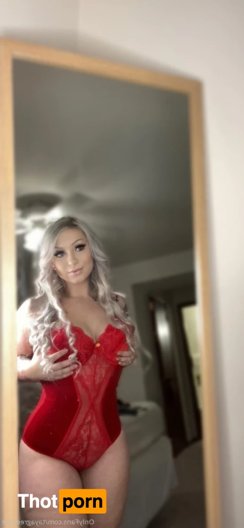 Milk Lady Taya 🥛💦💓 15679498