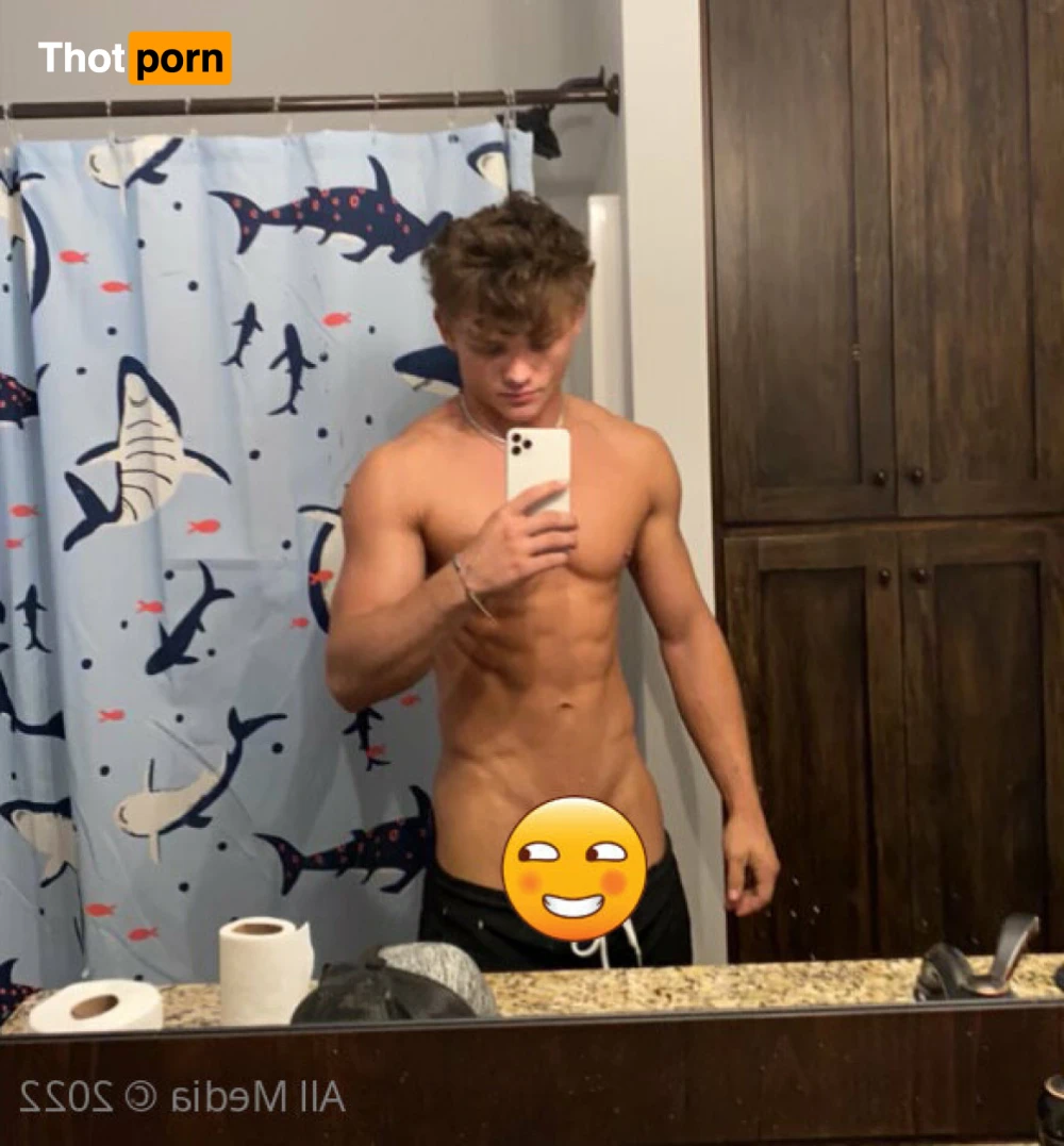 Taylor's VIP Page 15645346