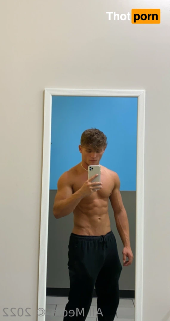 Taylor's VIP Page 15645569