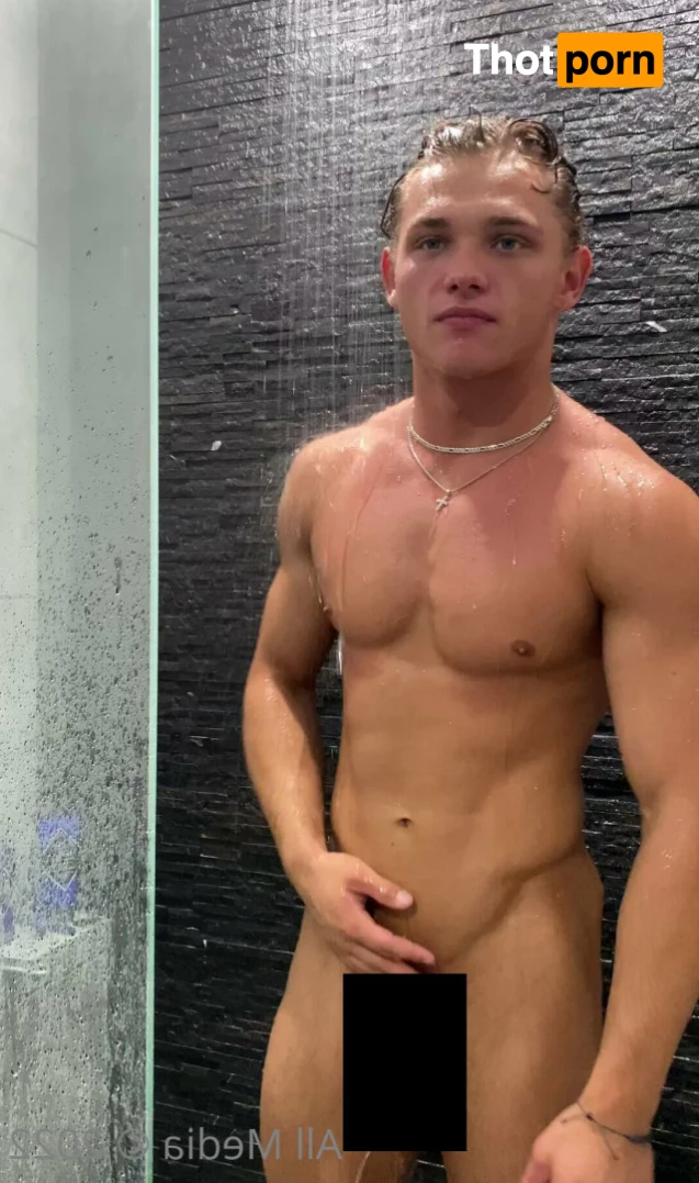 Taylor's VIP Page 15645582