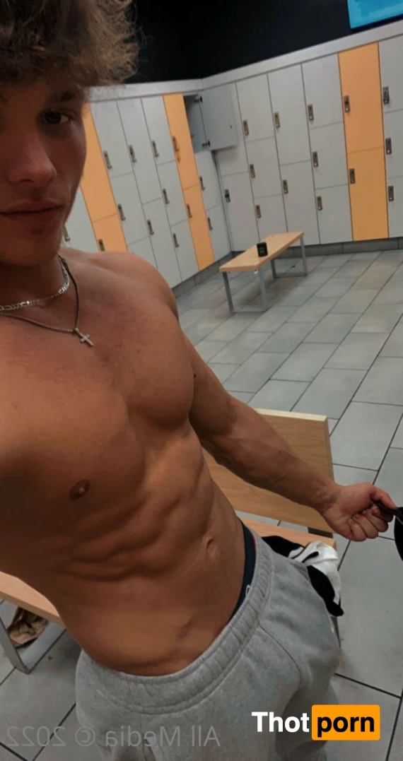 Taylor's VIP Page 15645598