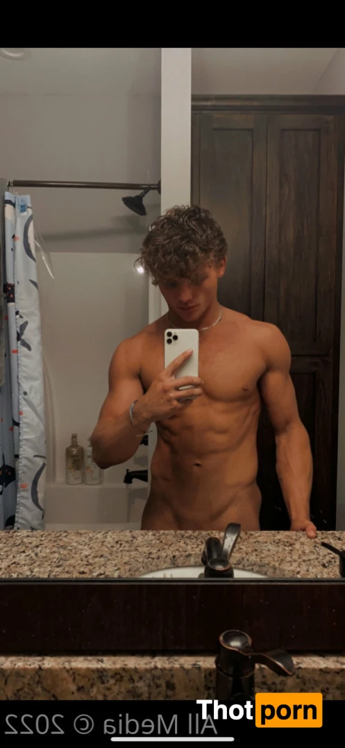 Taylor's VIP Page 15645772