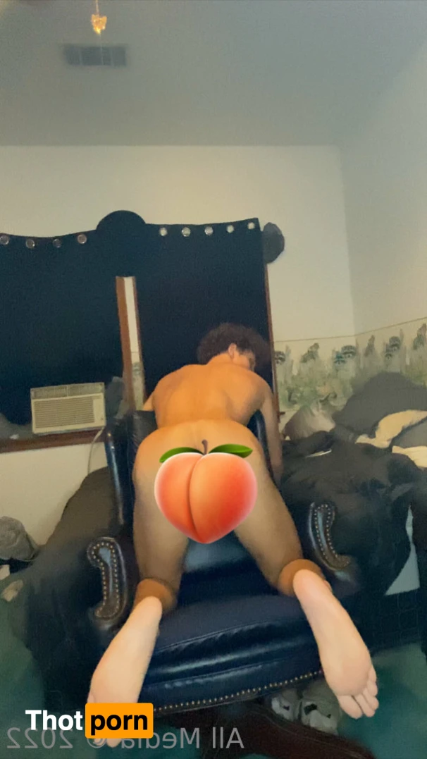 Taylor's VIP Page 15645911