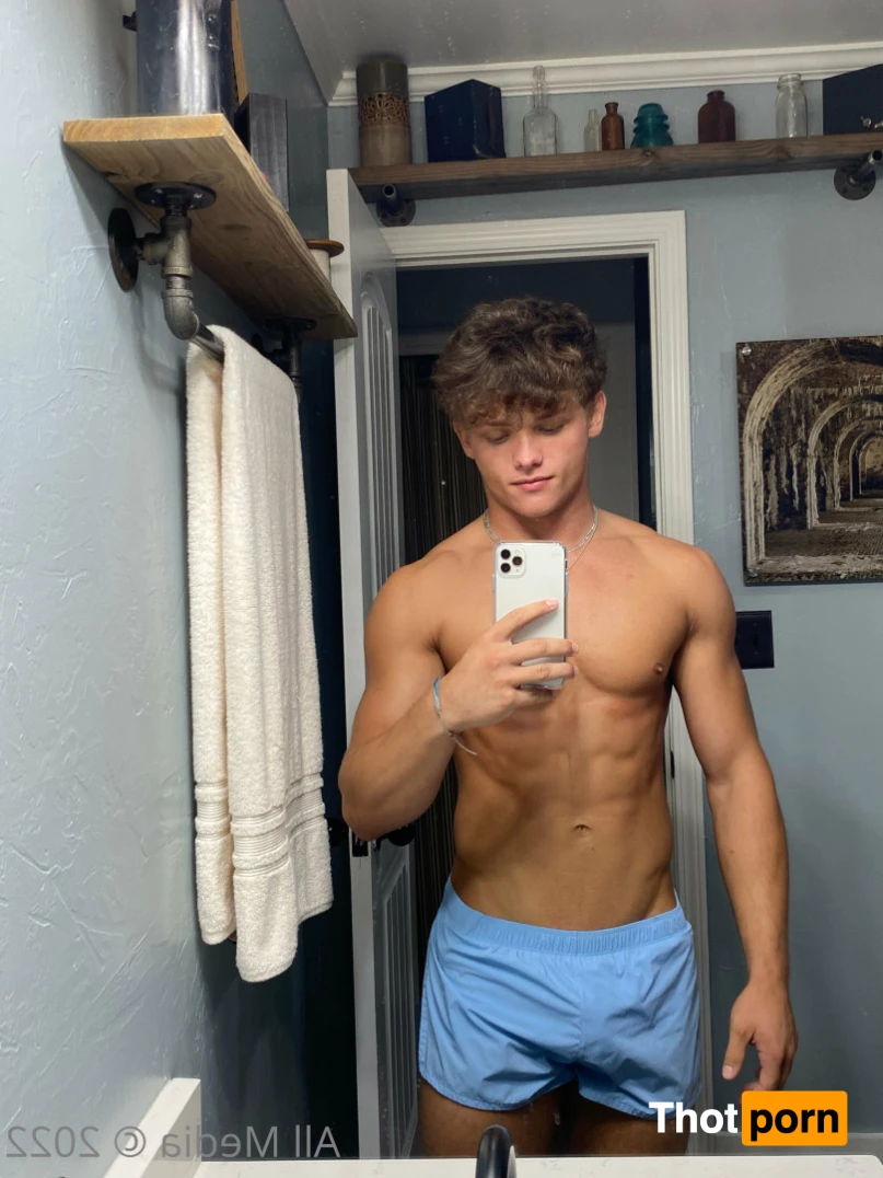 Taylor's VIP Page 15646005