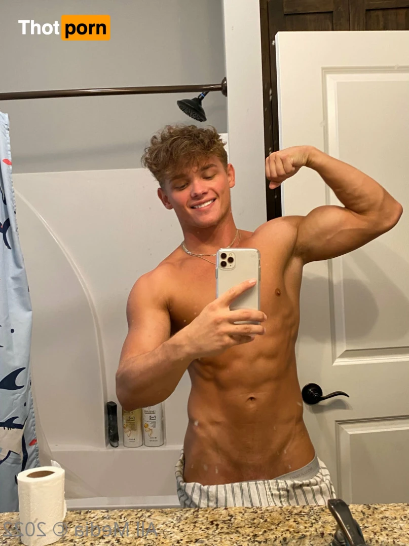 Taylor's VIP Page 15646111