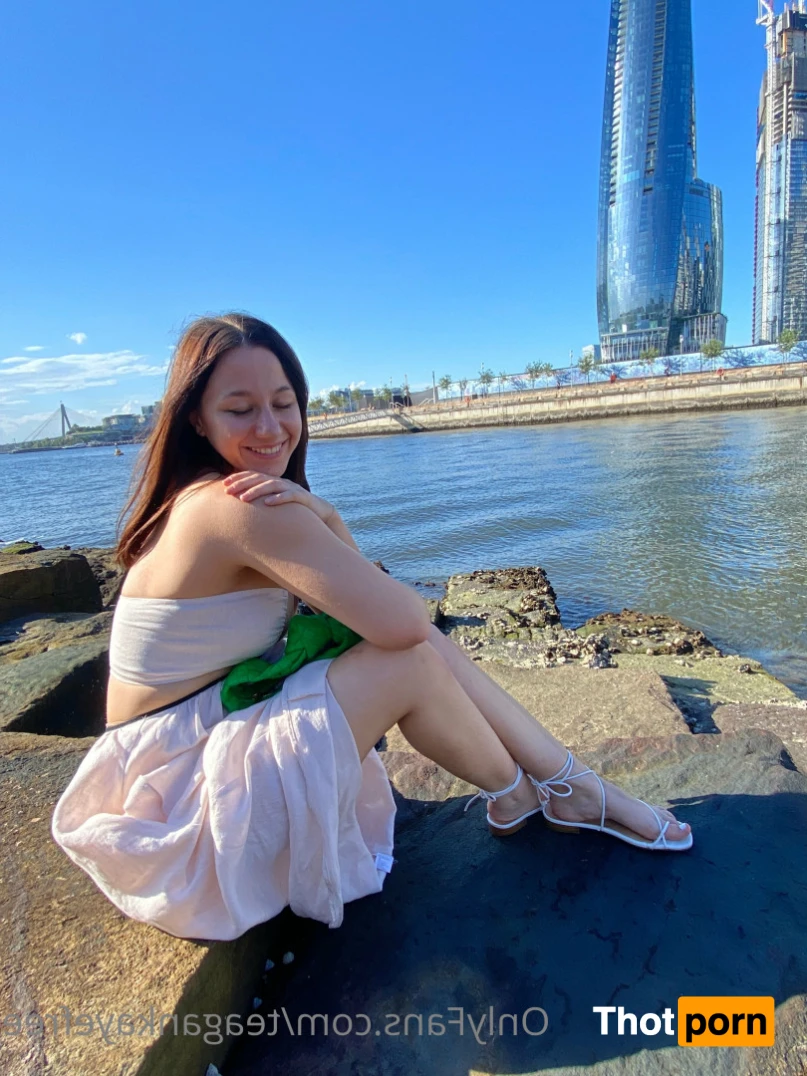 Teagan Kaye (Free page) 15622668