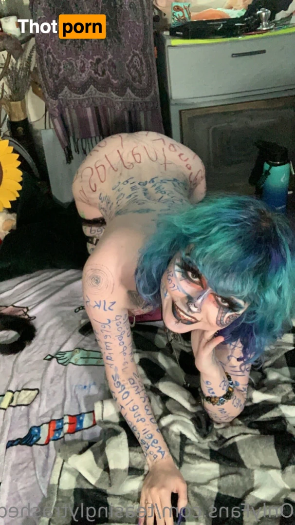 Teasingly trashed 15613552