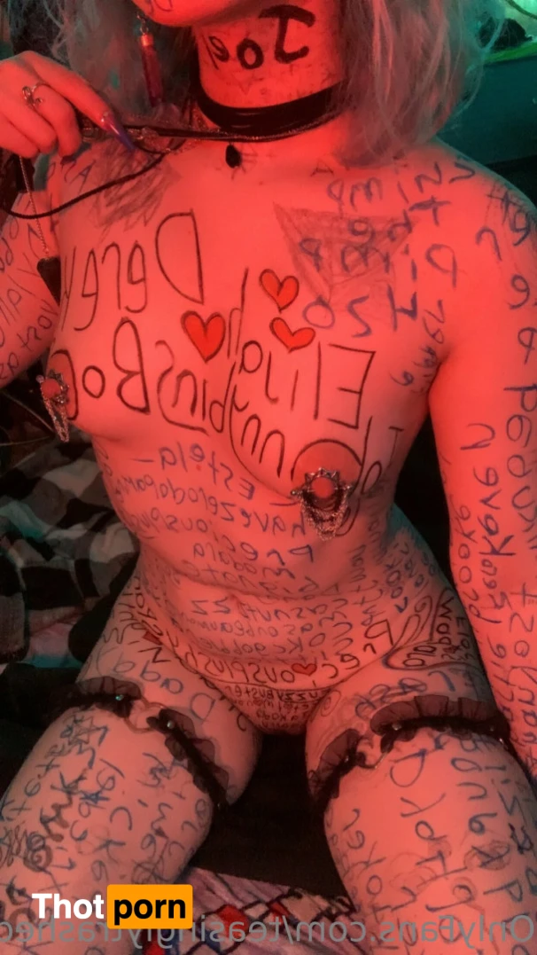 Teasingly trashed 15613821