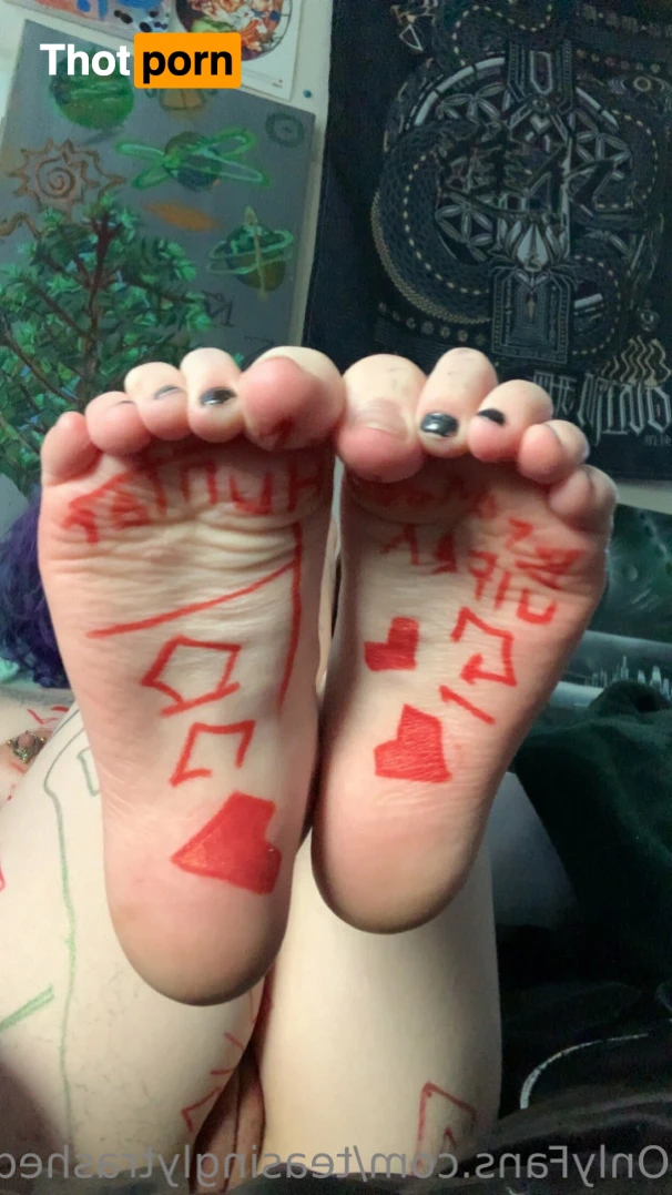 Teasingly trashed 15614365