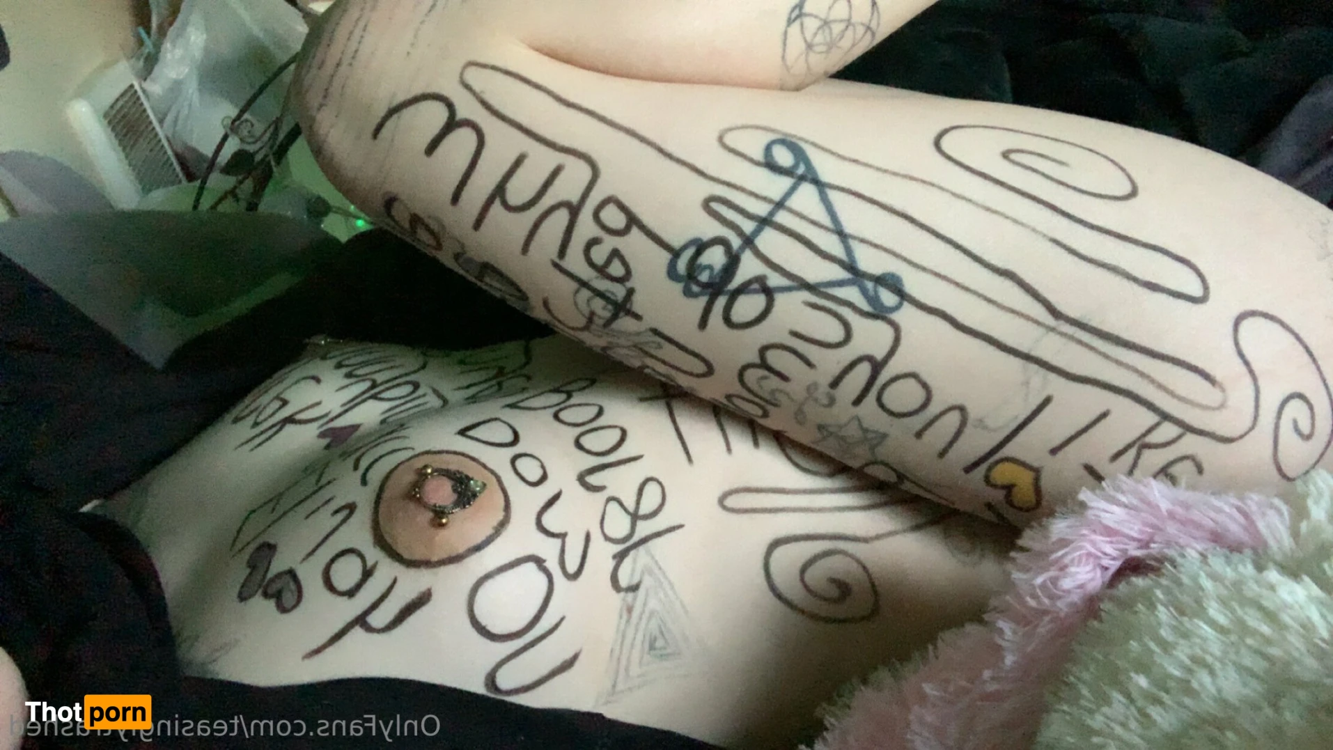 Teasingly trashed 15614384