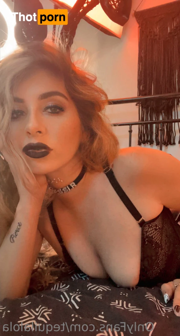 TequilaLola 15565533