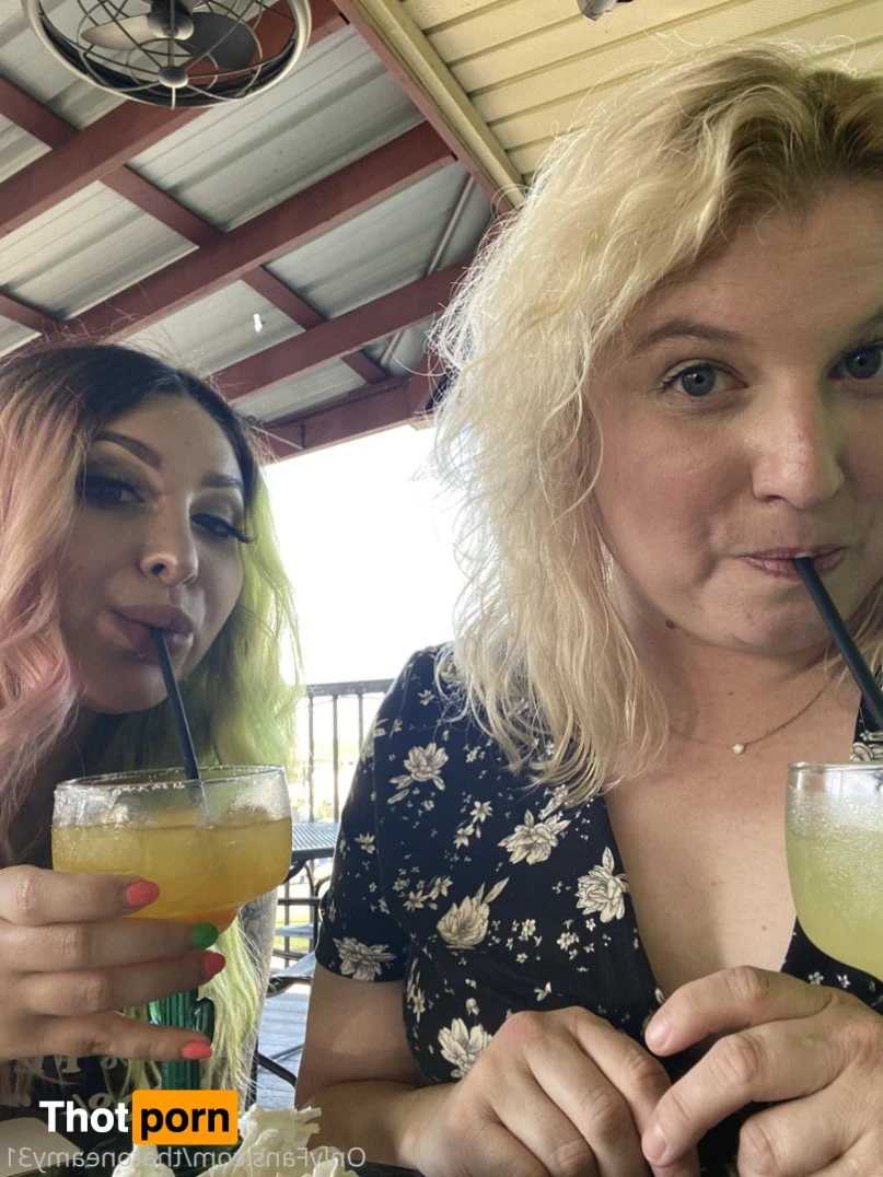 That One Amy 15438110