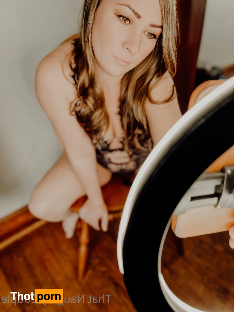 Her865Lifestyle 15374372