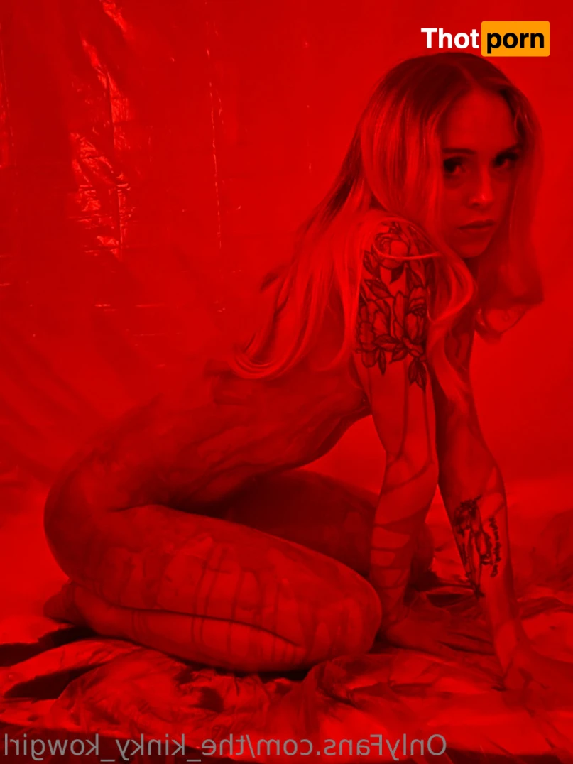 The Kinky Kowgirl 15370419