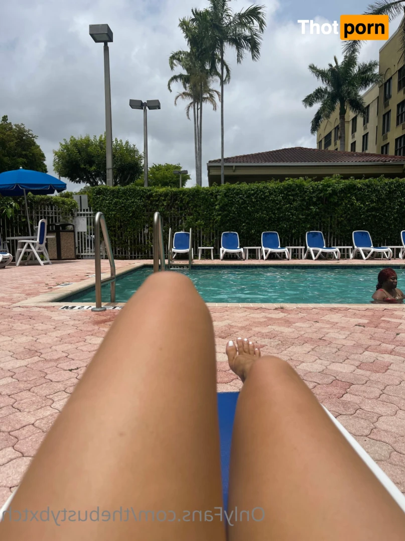 TheBustyBxtch 15243576