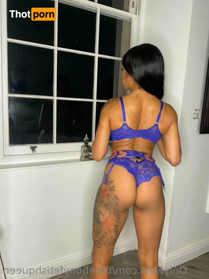 Ebony Fetish Queen 15191986