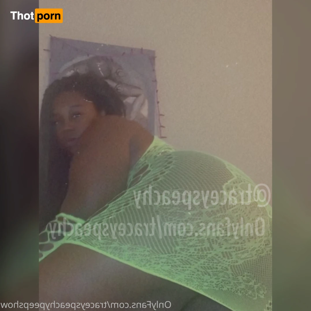 Peachy Peep Show 15191248