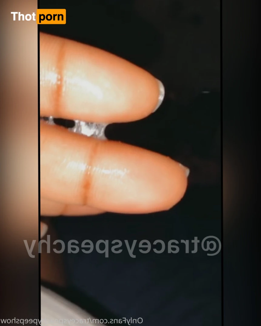 Peachy Peep Show 15191364