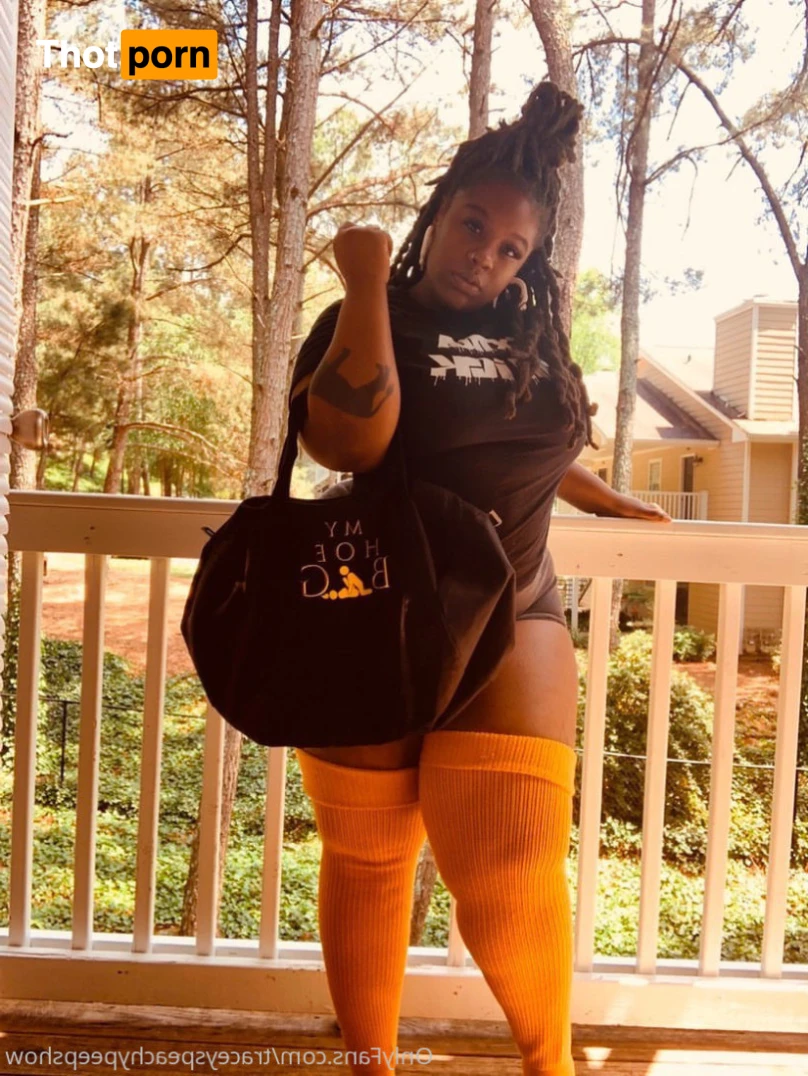 Peachy Peep Show 15191446