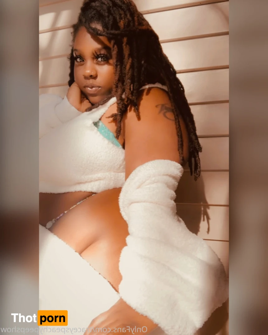 Peachy Peep Show 15191521