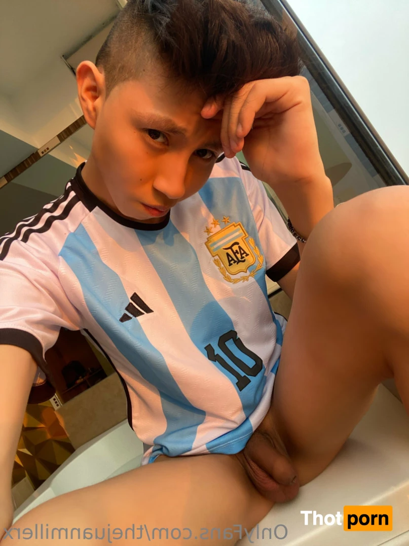 Juan Miller 15174391