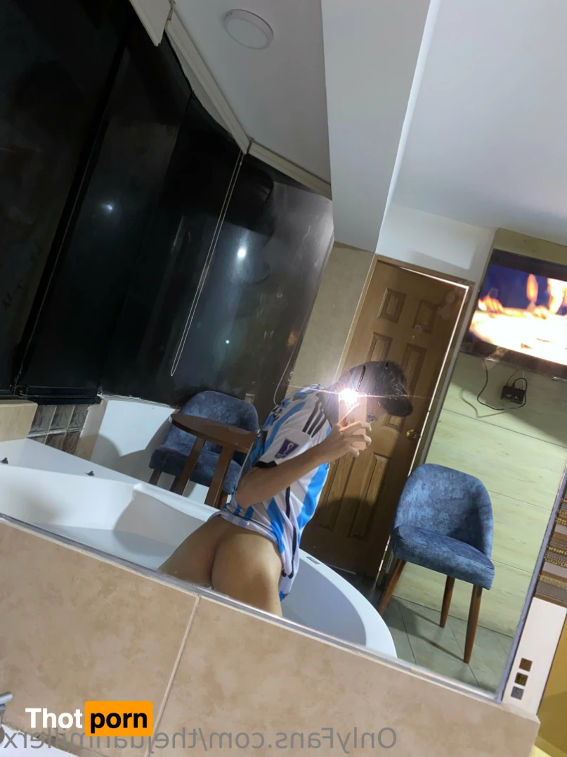 Juan Miller 15174406