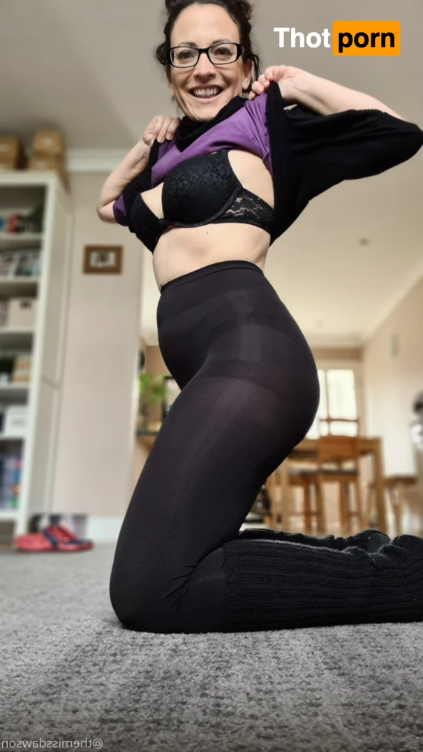 Miss Dawson 💋 15080788