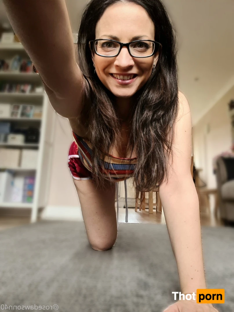 Miss Dawson 💋 15081392