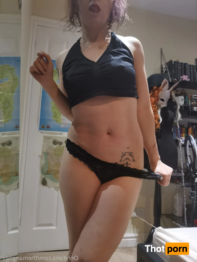 Little Hobbit in the wild 14751208