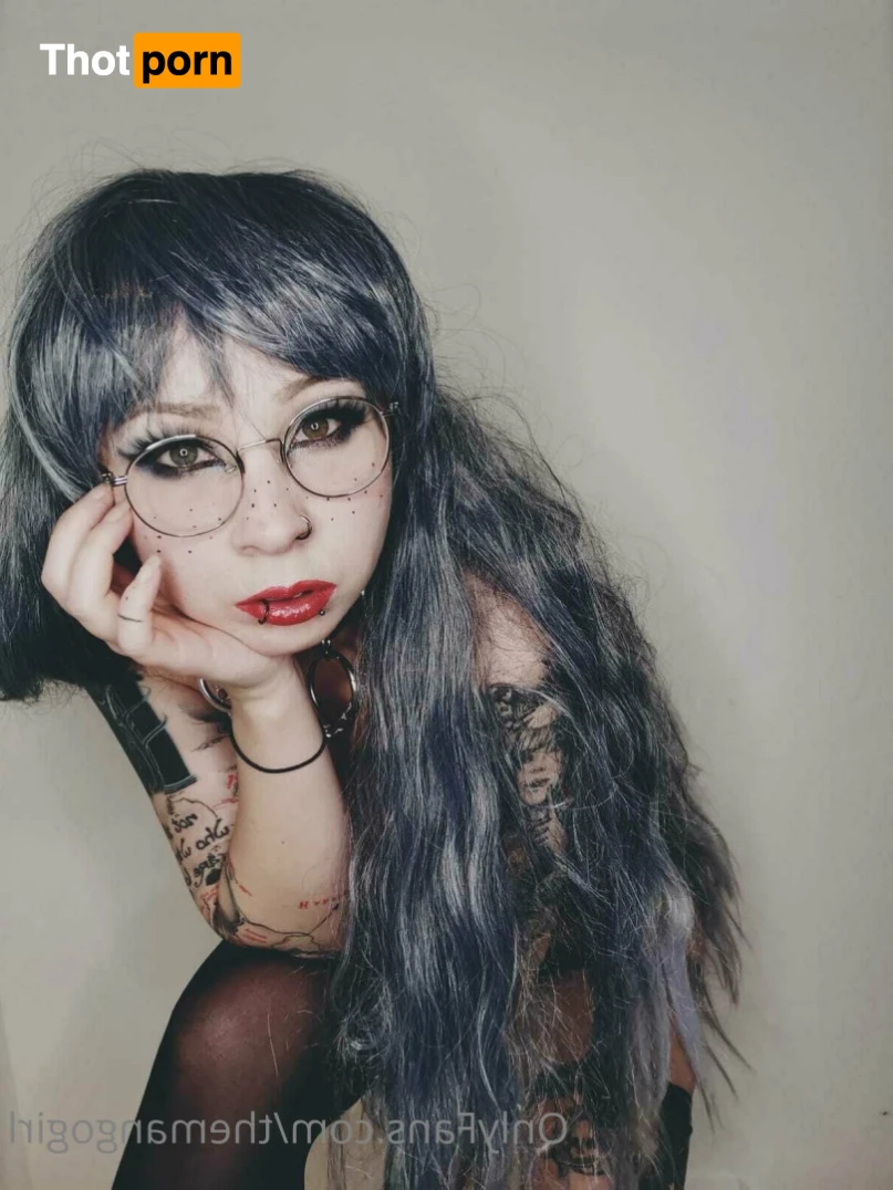 Little Hobbit in the wild 14751318