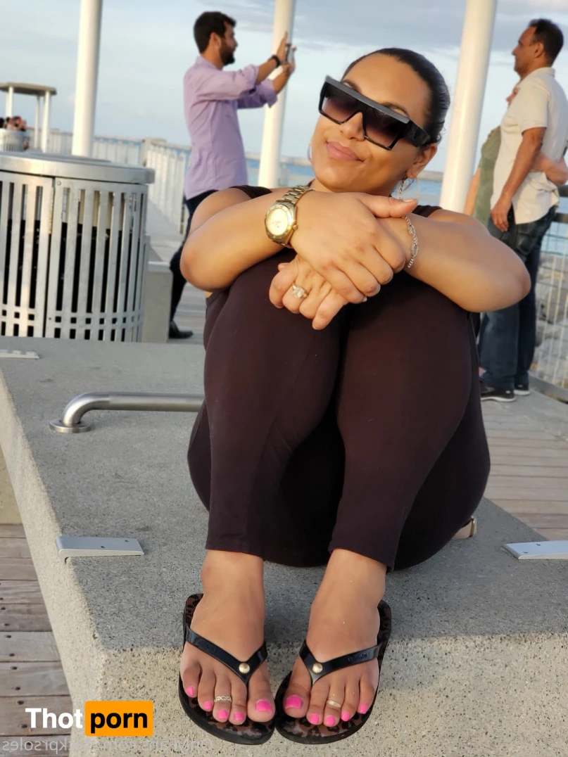 The ONE &amp; ONLY Thickpuertoricansoles 14699103