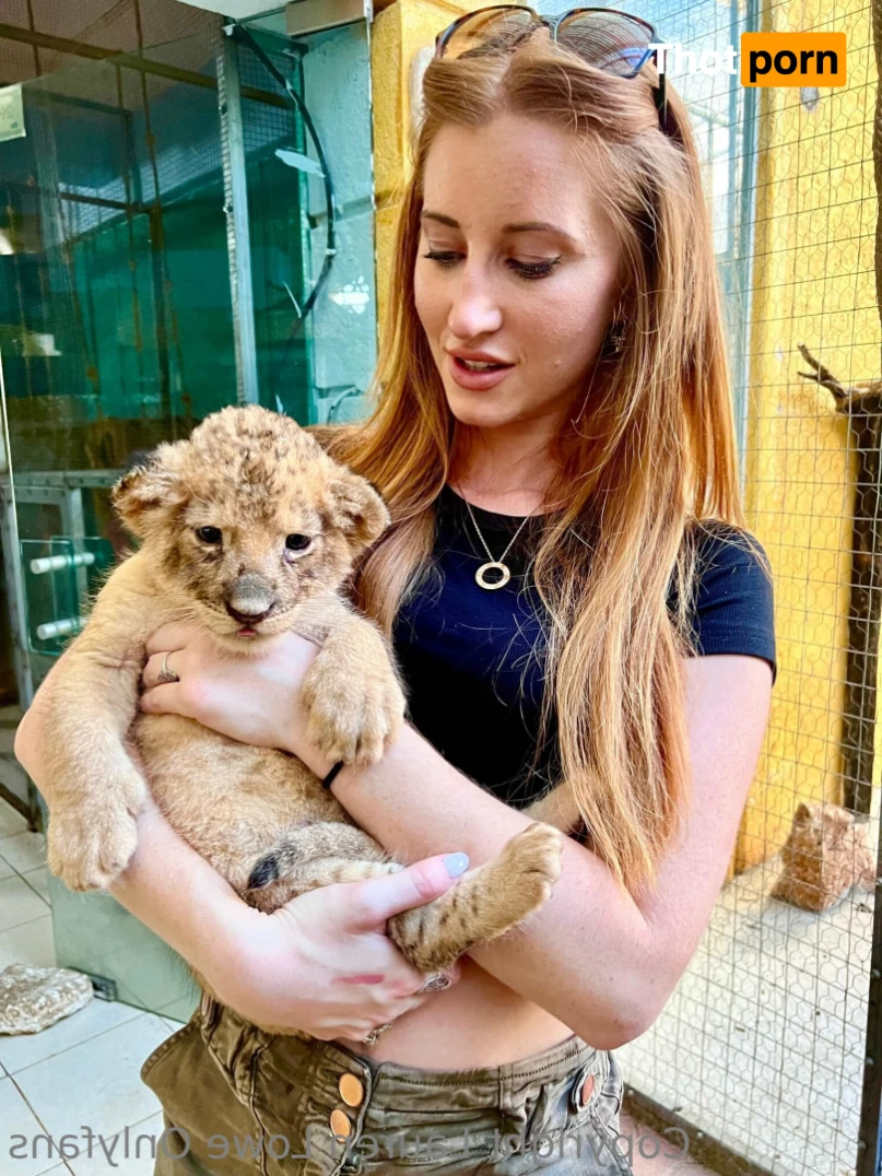 Lauren Lowe from Tiger King 14638762