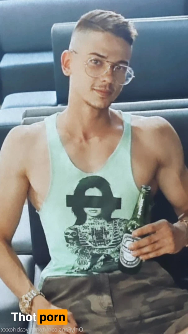 Tommy Cabrio FREE 14403823