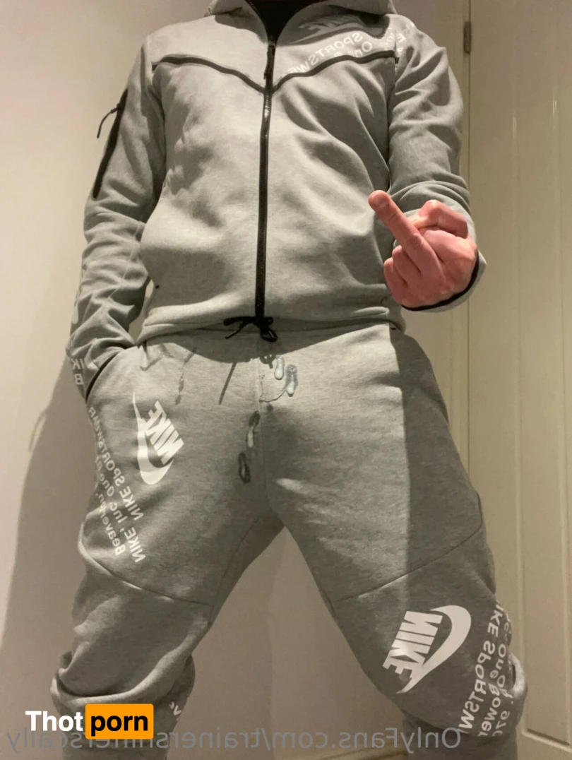 Trainersnifferscally 11261994