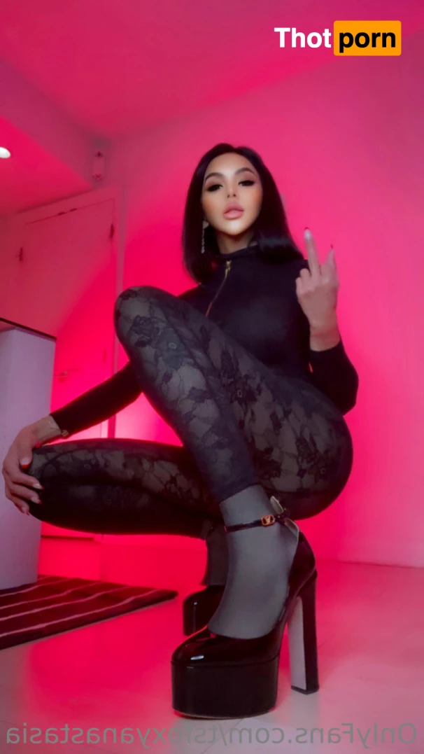 𝐃𝐄𝐕𝐈𝐍𝐄 𝐐𝐔𝐄𝐄𝐍 𝐕𝐈𝐃𝐄𝐎𝐂𝐀𝐋𝐋 14206450