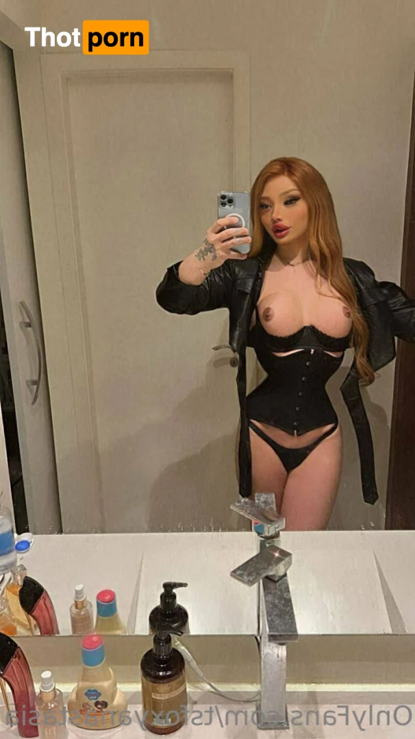 𝐃𝐄𝐕𝐈𝐍𝐄 𝐐𝐔𝐄𝐄𝐍 𝐕𝐈𝐃𝐄𝐎𝐂𝐀𝐋𝐋 14206532