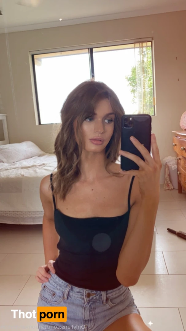 Naomi Anderson 14194077