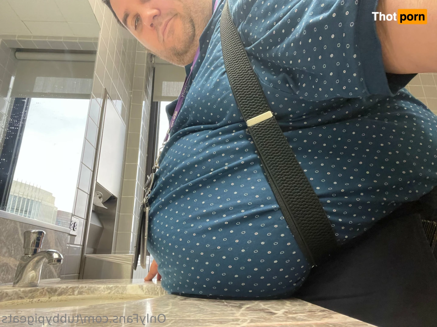 Tubby Pig Eats 14186713