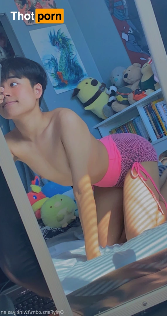 ✨TwinklyAsian✨ 14150197