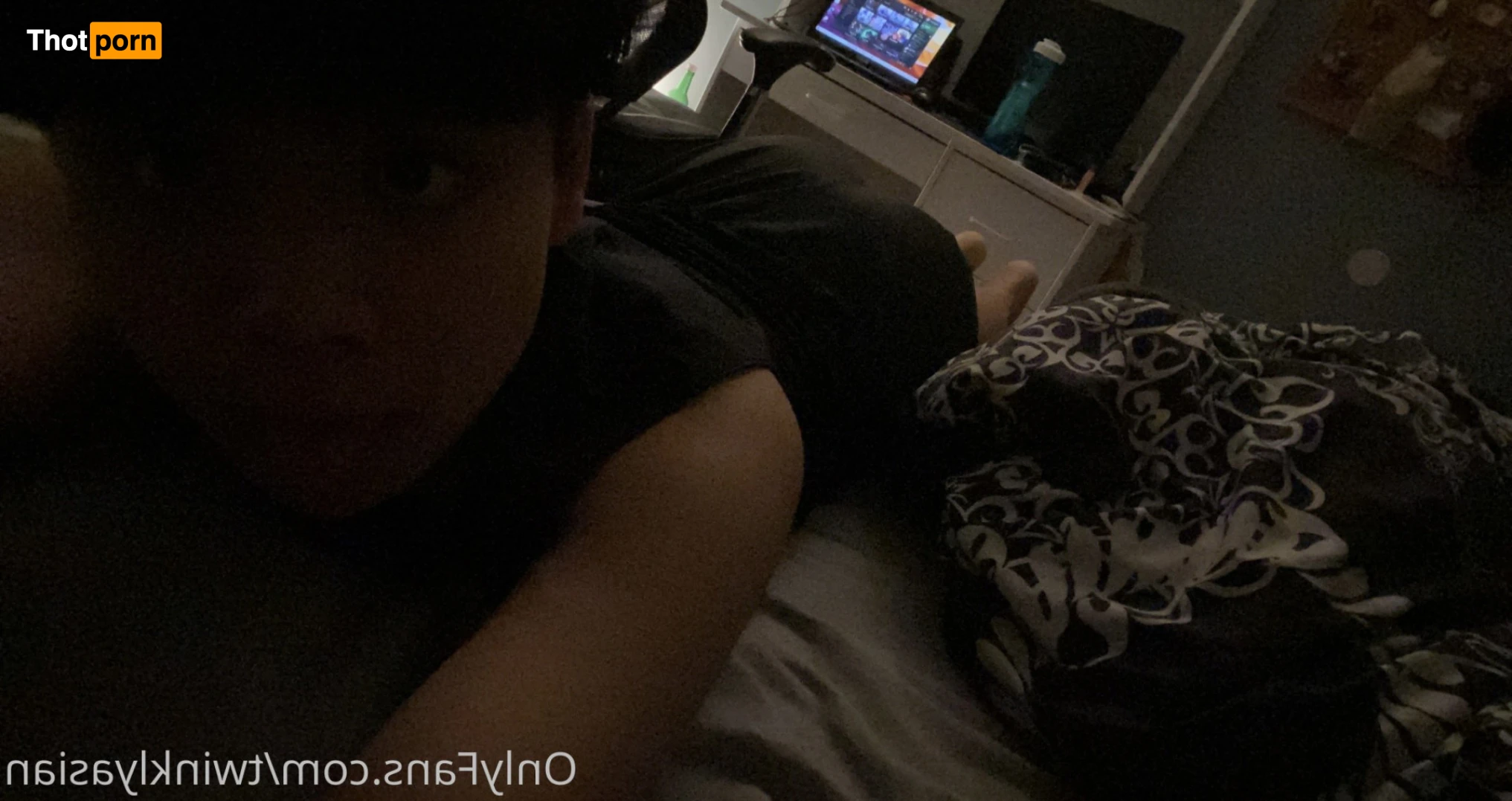 ✨TwinklyAsian✨ 14150877