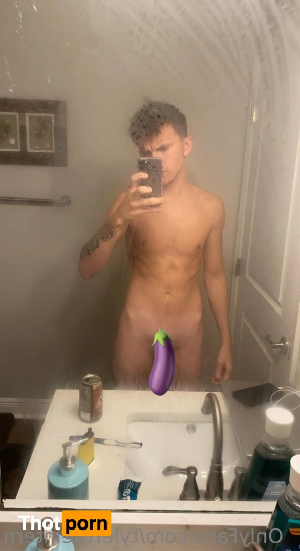 Tyler The Intern 14130485