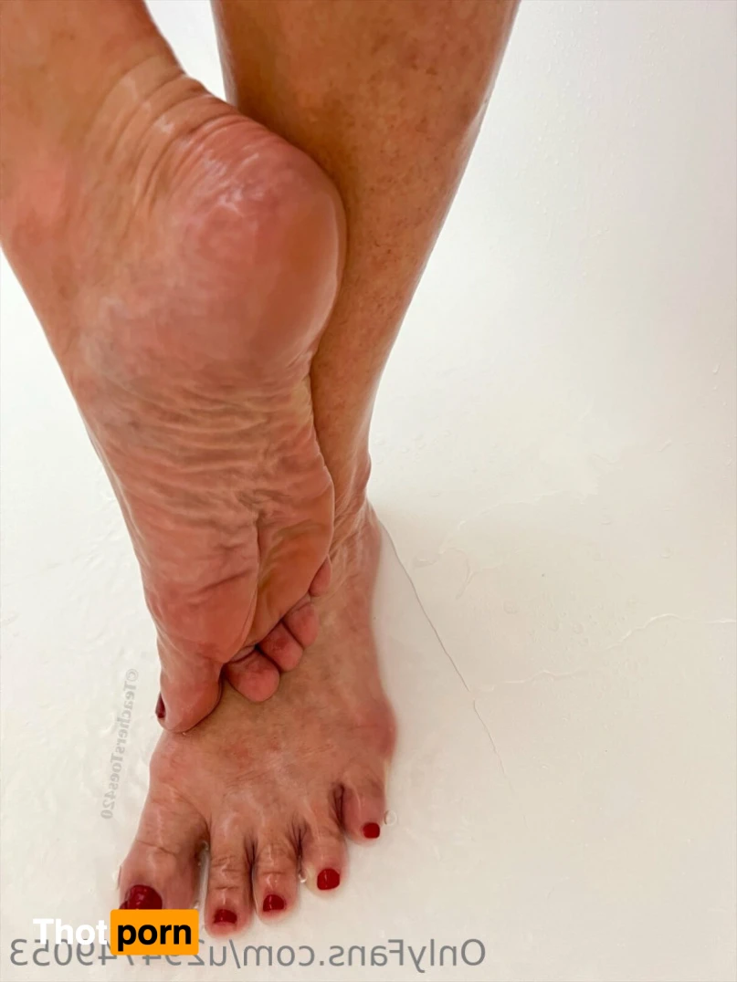 TeachersToes420 14071256