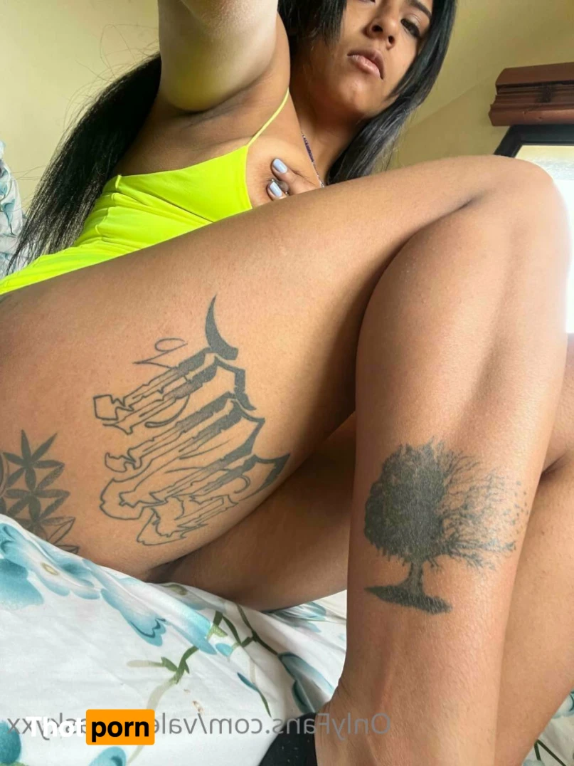 🧡 Sexy step-mom 😜😏 13662345