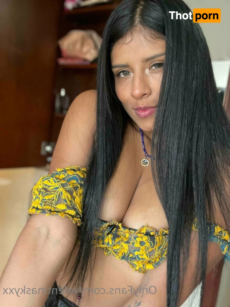 🧡 Sexy step-mom 😜😏 13662664