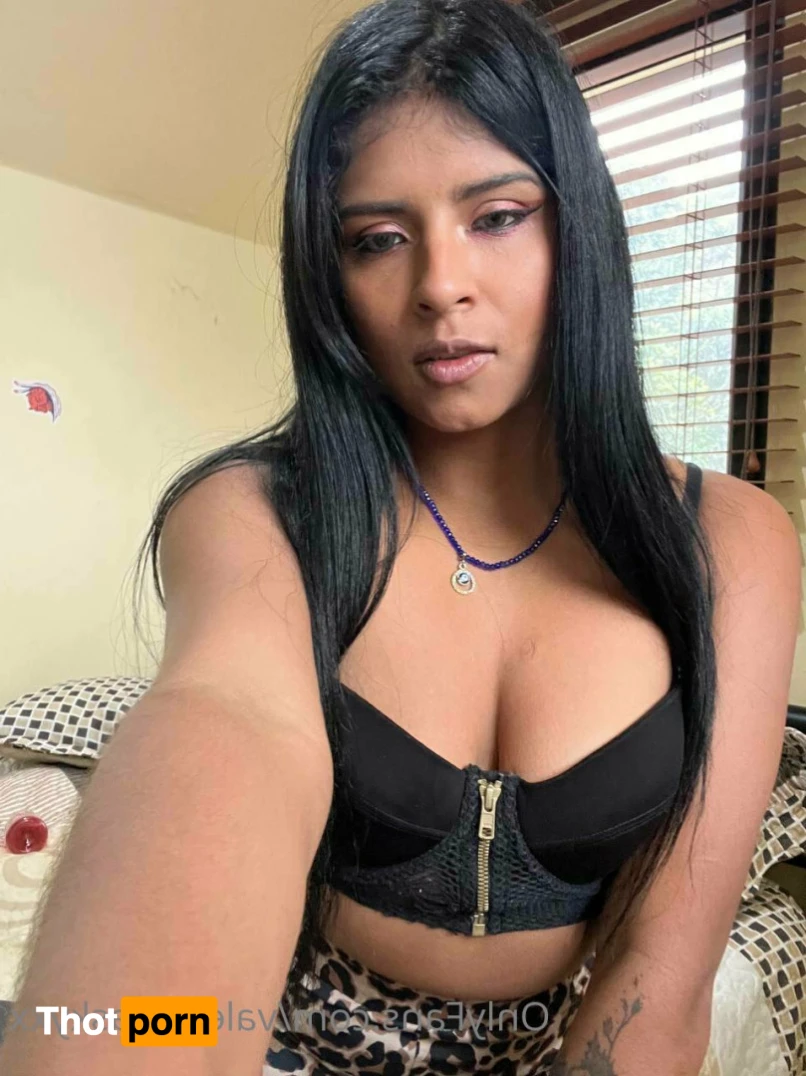 🧡 Sexy step-mom 😜😏 13663139