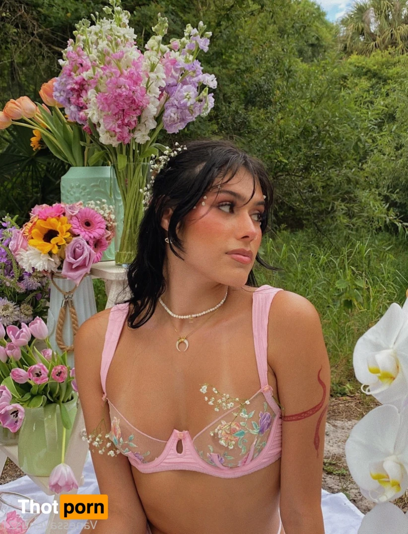 Valeria Mars 13655373