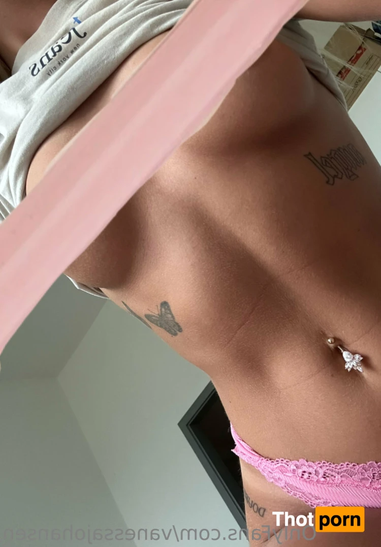 Vanessa Johansen 11022315