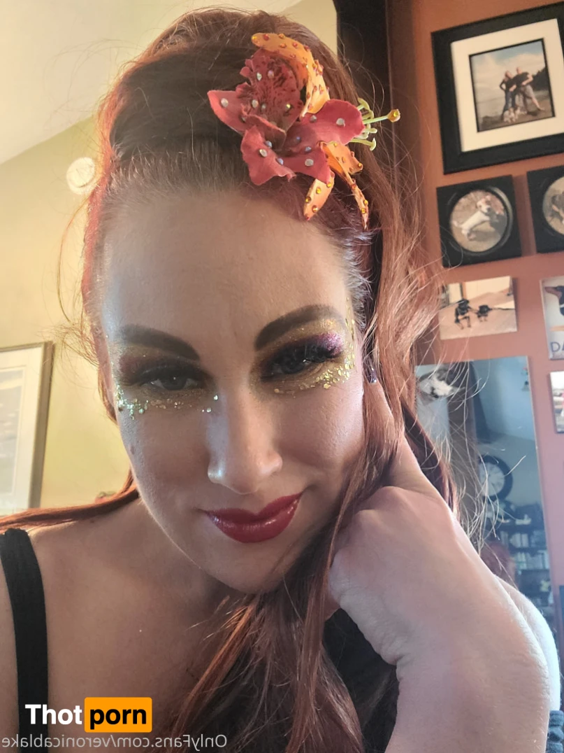 Veronica Blake 13566534