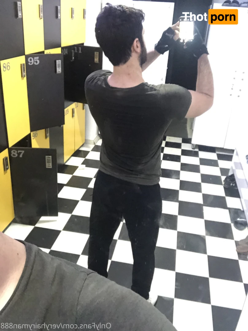 VeryHairyMan88 13486720