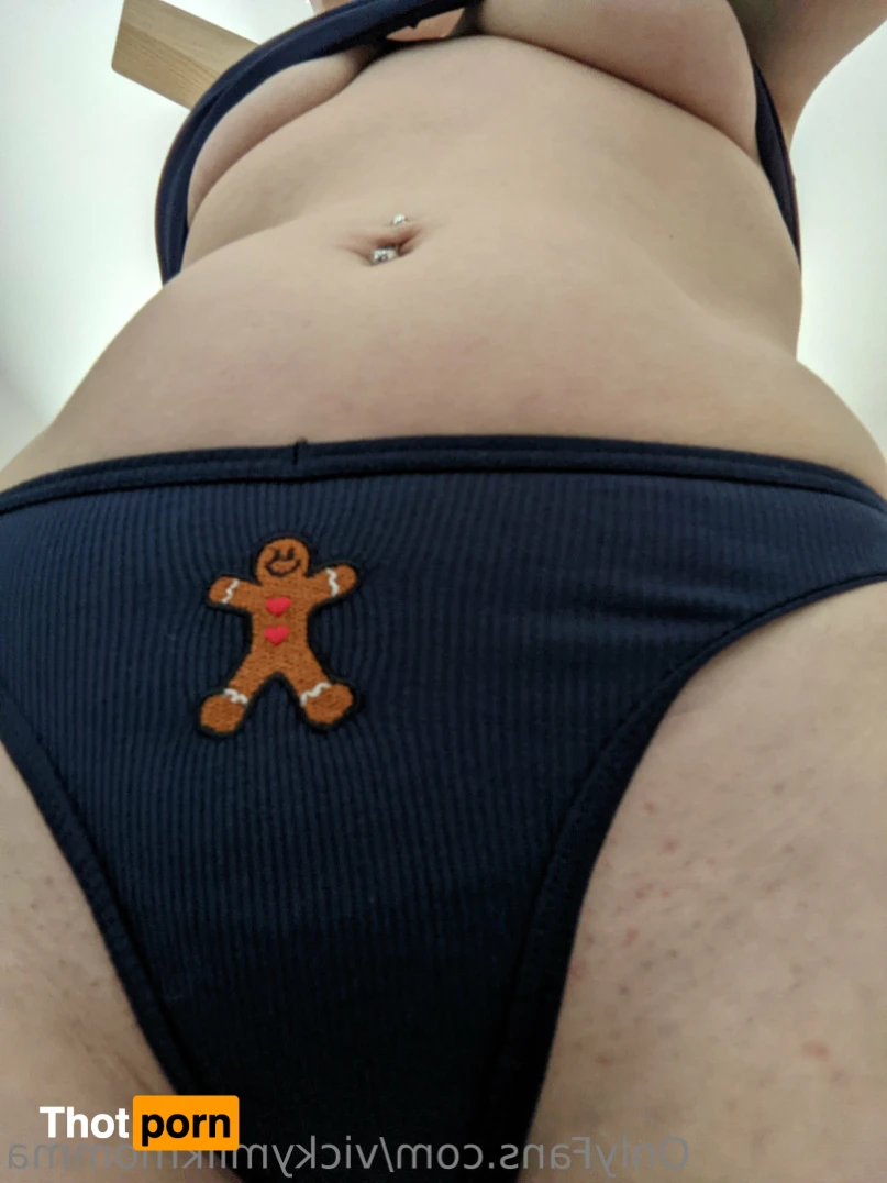 VickyMilkMomma 🔞 🍼 13476082